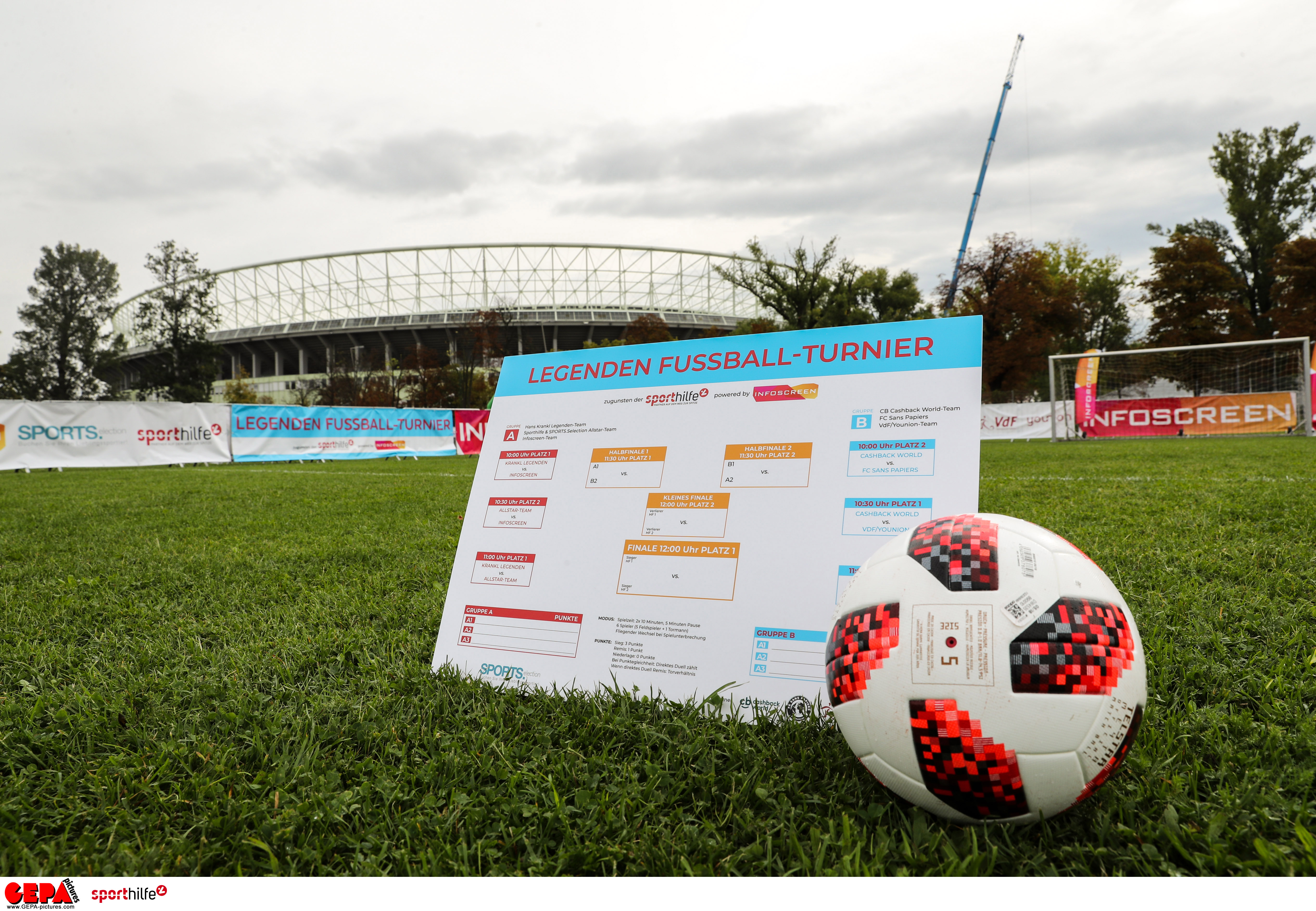 Legenden-Fußball-Turnier zugunsten der Österreichischen Sporthilfe vor dem Ernst Happel Stadion in Wien